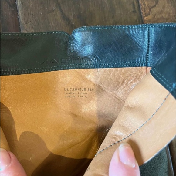 Green Suede Ankle Boots with gold detailing - Picture 5 of 5